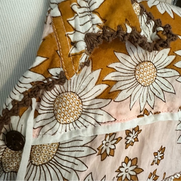 •nwt• Chasing Unicorns Brand New Day Safari Shirt - Picture 6 of 14